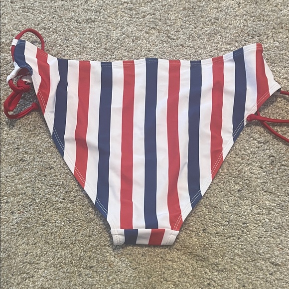 NWT Size S Modlily bikini bottoms with Side Ties ❤️❤️ - Picture 3 of 4